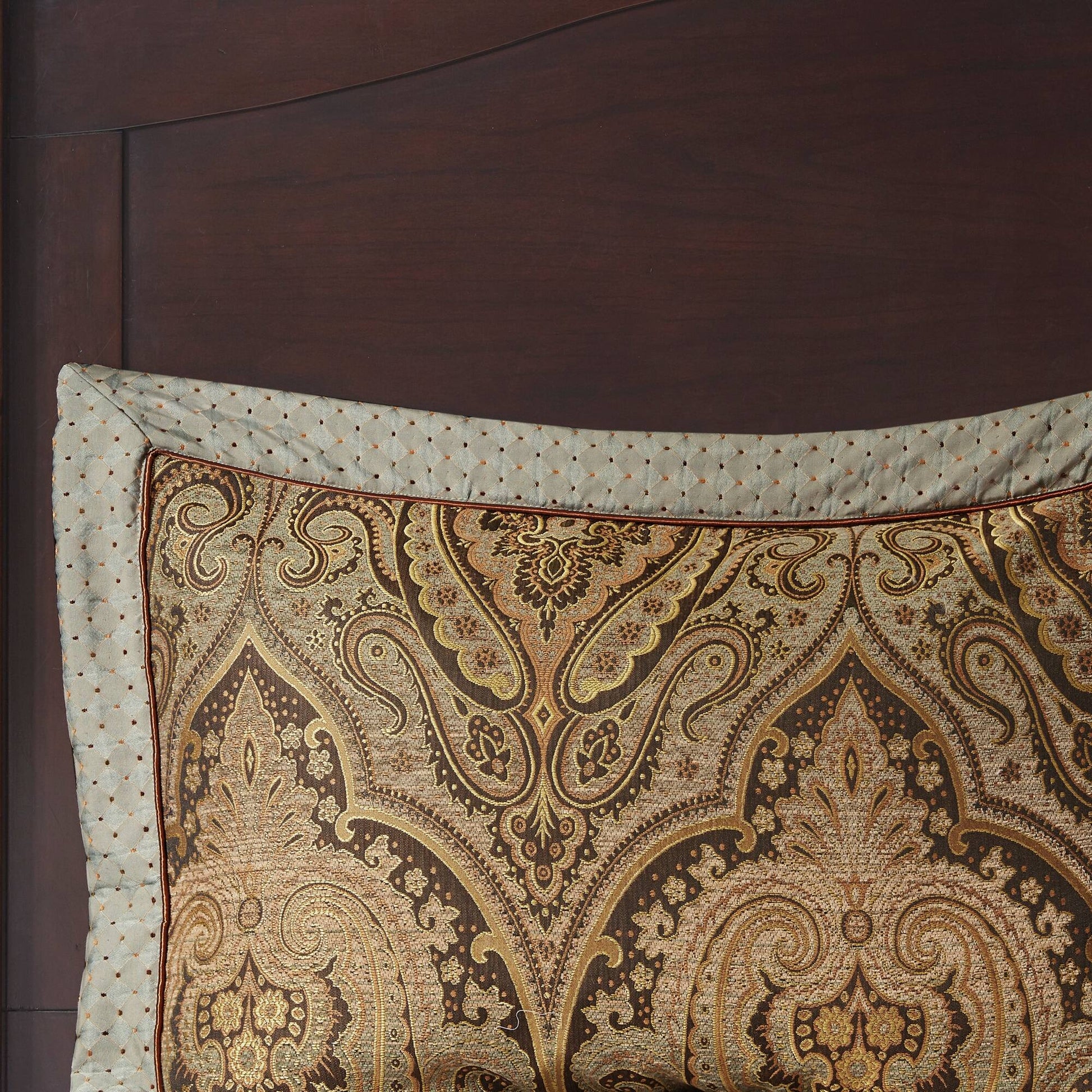 Canovia Springs Brown 10-Piece Comforter Set Comforter Sets By Olliix/JLA HOME (E & E Co., Ltd)