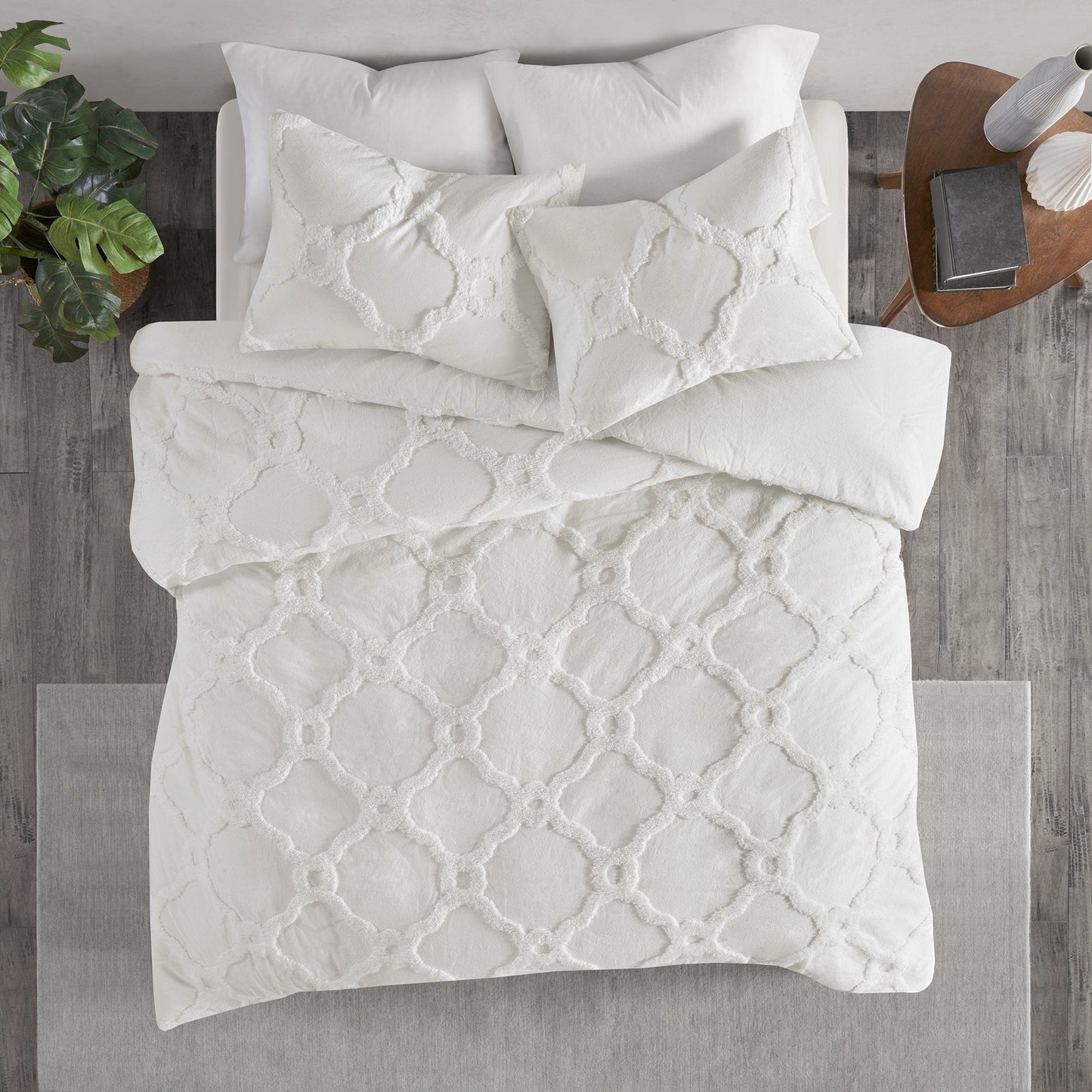 Pacey Off White 3-Piece Comforter Set Comforter Sets By Olliix/JLA HOME (E & E Co., Ltd)