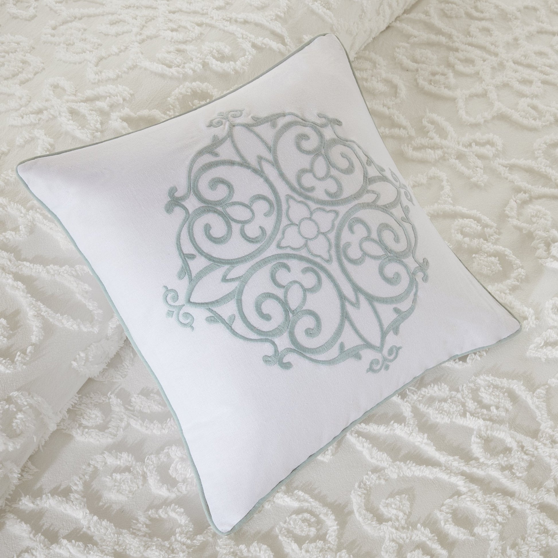Sabrina White 4-Piece Comforter Set Comforter Sets By Olliix/JLA HOME (E & E Co., Ltd)