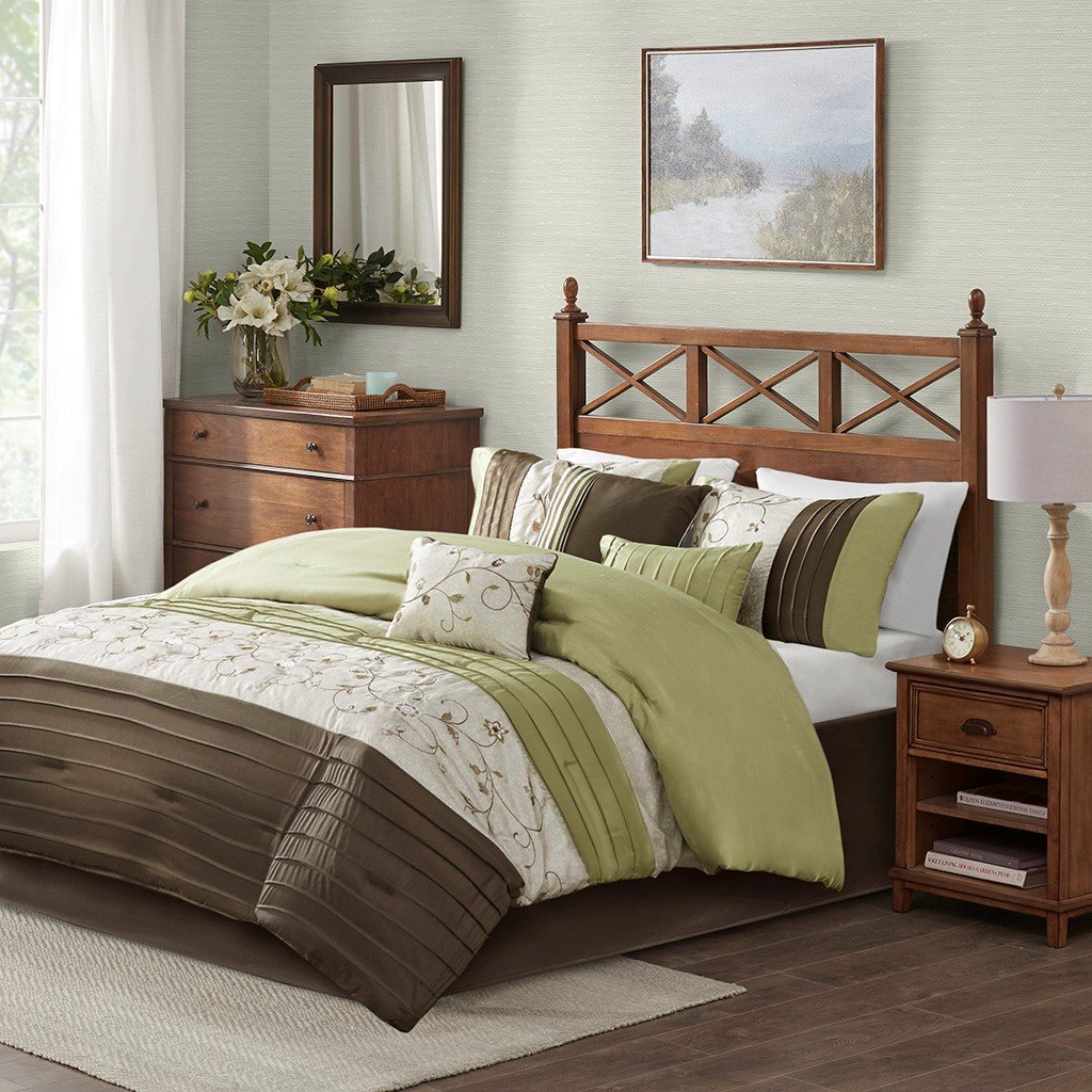 Serene Green 7-Piece Comforter Set Comforter Sets By Olliix/JLA HOME (E & E Co., Ltd)
