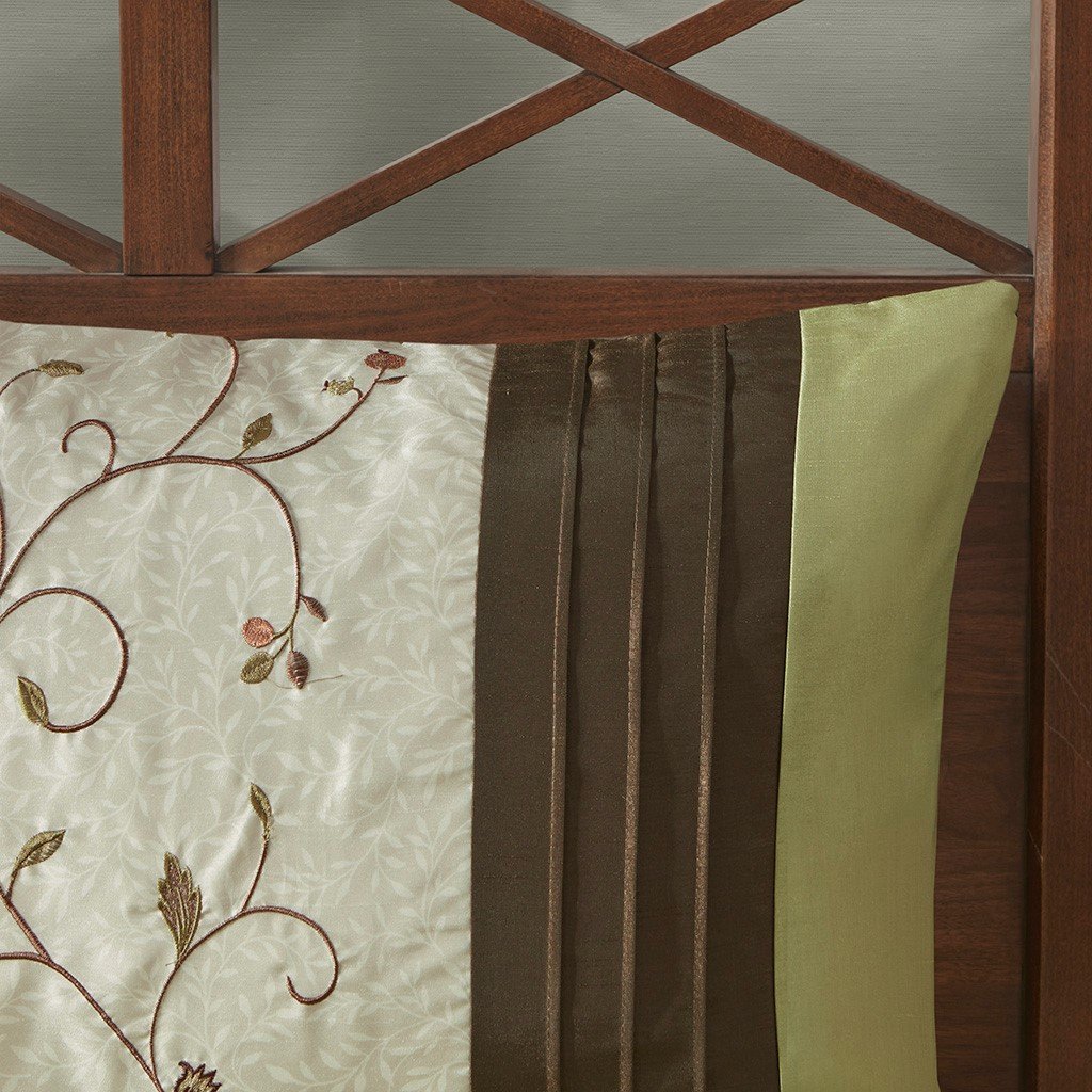 Serene Green 7-Piece Comforter Set Comforter Sets By Olliix/JLA HOME (E & E Co., Ltd)